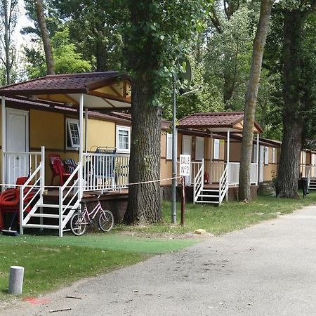 Camping Fuentes Blancas Burgo Стая снимка