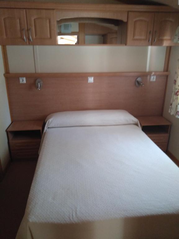 Camping Fuentes Blancas Burgo Екстериор снимка